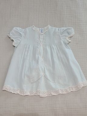 Feltman Bros - Vintage Hand Embroidered 2 Piece Baby Blue Set